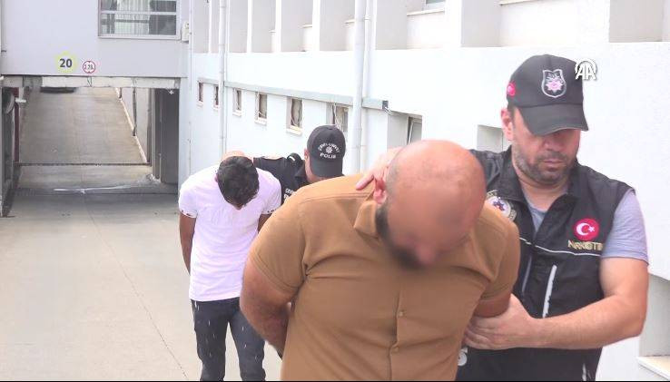 Akünün içine saklamışlar! Tam 11 kilo - Resim: 4